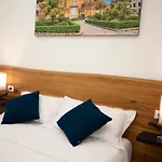 Vittoria\'S Stay
